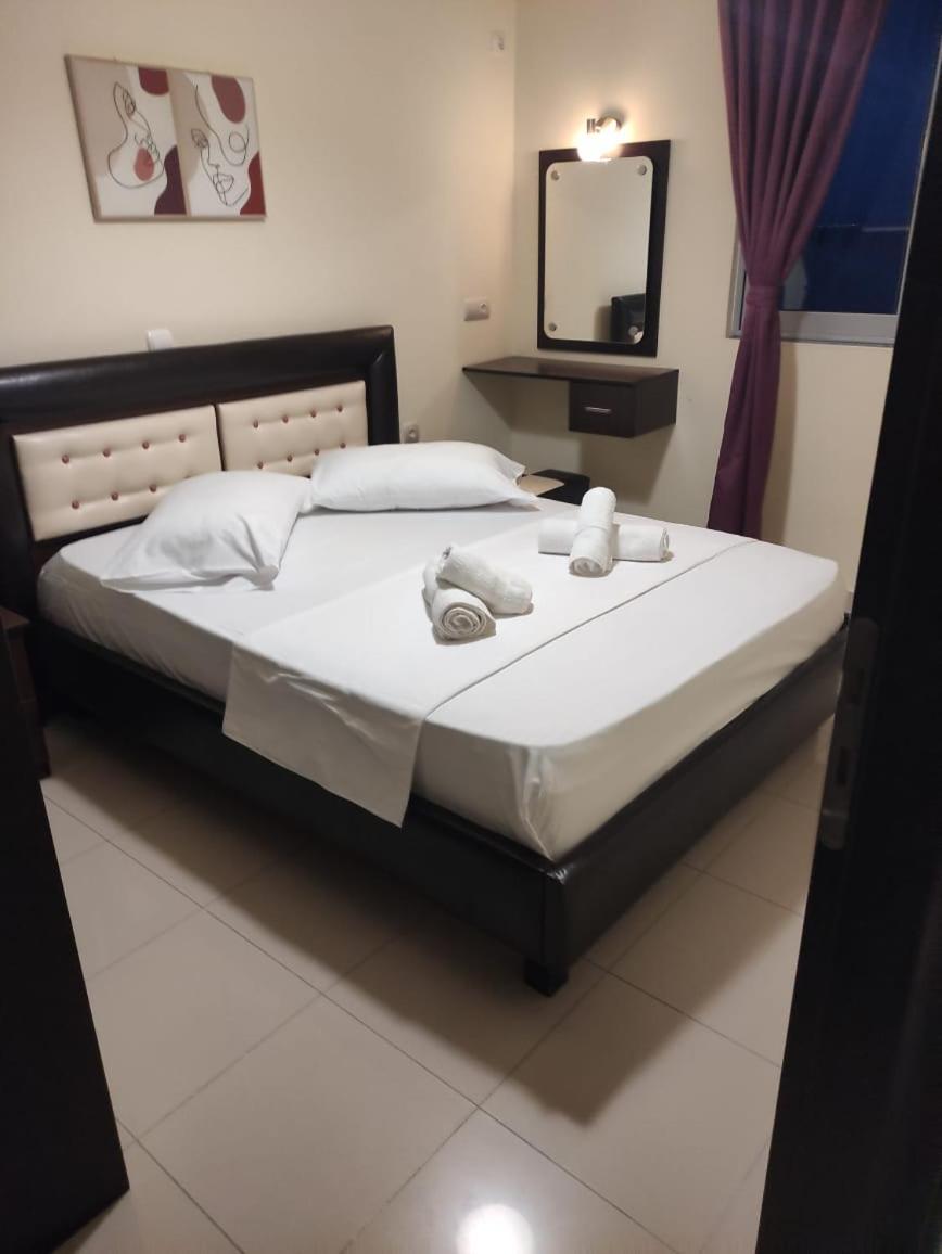 Adam Apartments Sarande Exterior photo